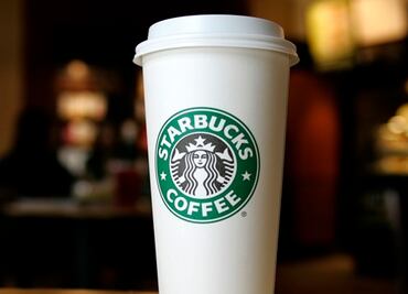 Acusan a Starbucks de exponer a clientes a pesticidas en NY