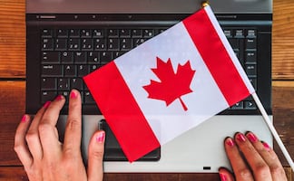 Lanzan vacante de trabajo remoto en Canadá con salario de 27.05 dólares por hora