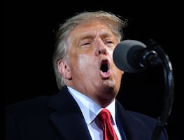 Covid-19. Trump mantuvo su agenda el jueves pese a contagio de Hicks