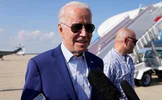 Joe Biden da positivo a covid-19; inició tratamiento con Paxlovid