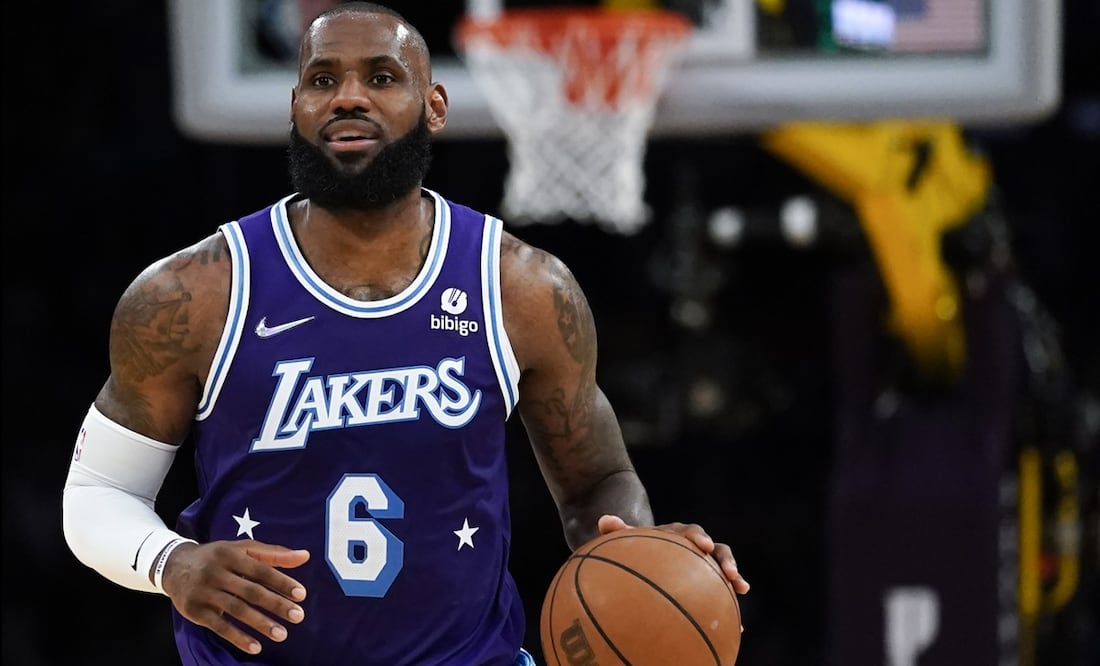 LeBron James: 'Todavía me queda mucho en el tanque para competir e inspirar en la NBA". Foto AP