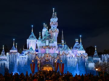 Disneyland California: Fechas, actividades y desfiles para celebrar la Navidad 2024