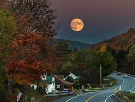 La última Superluna del año y cuatro lluvias de meteoritos; lo imperdible de noviembre