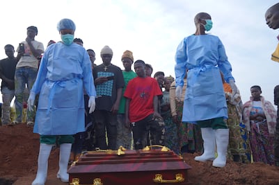 Alerta por ébola en RD Congo: estiman que los casos reales podrían triplicar la cifra oficial