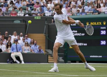 Wimbledon excluye a tenistas rusos y bielorrusos del torneo 2022