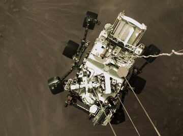 NASA publica increíbles imágenes de la llegada de Perseverance a Marte