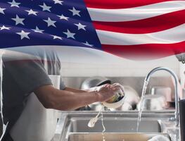 ¿Cuánto pagan por lavar platos en Estados Unidos? Salario por hora y año