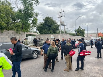 ¿Qué pasó en la secundaria de Torreón? Dos exalumnos atacaron el plantel y mataron a la subdirectora