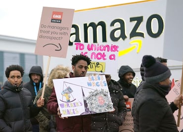 Empleados de Amazon van a la huelga por primera vez en el Reino Unido