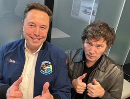 Javier Milei y Elon Musk se reúnen en Texas; el presidente argentino manejó una Cybertruck. VIDEO