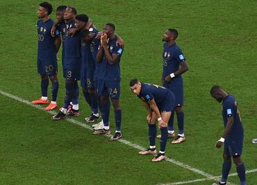 Federación Francesa de Fútbol denunciará comentarios racistas hacia jugadores