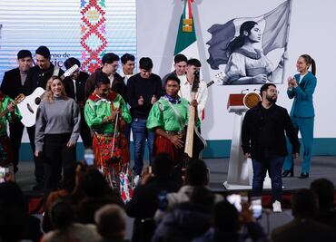 "México también se escribe con M de migrante", dice Sheinbaum en el Día Internacional del Migrante