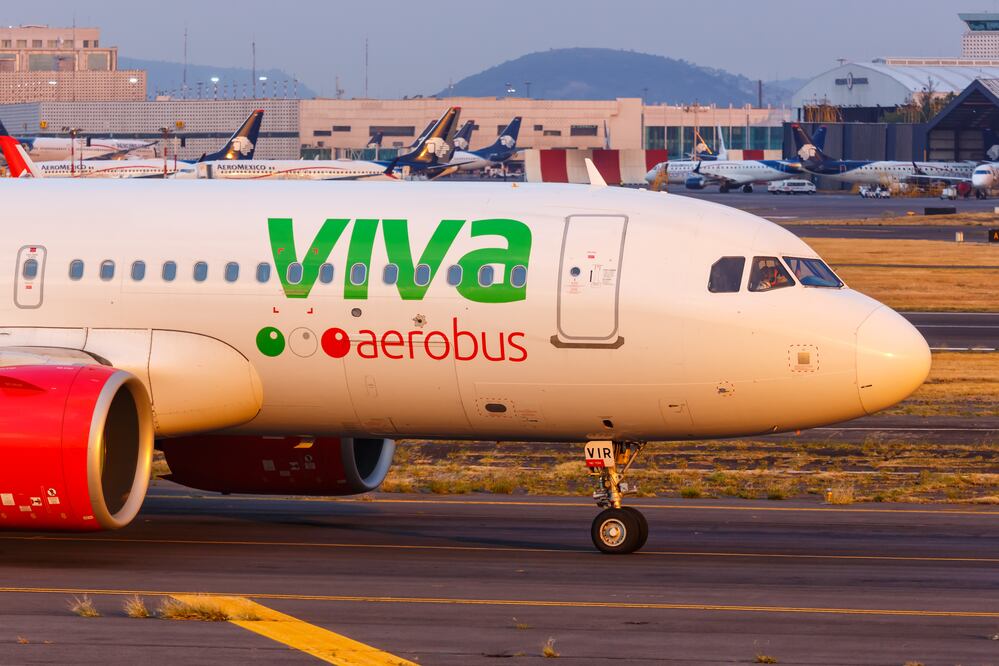 Trabaja en Viva Aerobus con estas 3 vacantes en CDMX; requisitos y cómo aplicar. iStock/Boarding1Now
