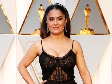 Los mejores y peores vestidos de Salma Hayek en los Oscar