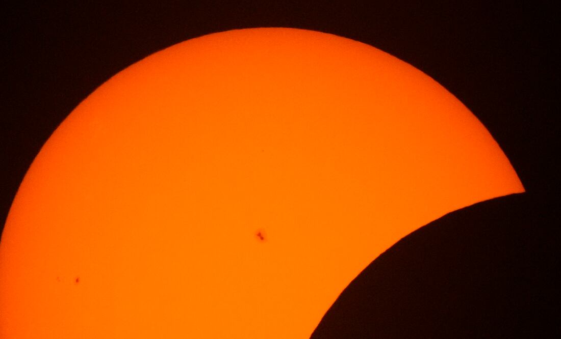 Más de 750.000 visitantes en Mazatlán: científicos de la NASA entre los privilegiados (AP Photo/Julio Cortez)