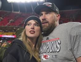 “Marry me, Juliet”. Taylor Swift le da el sí a Travis Kelce tras dos años de noviazgo