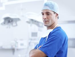 ¿Cuánto gana por hora un médico general en Estados Unidos?