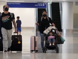 Unión Europea ya no exigirá cubrebocas en vuelos y aeropuertos