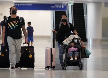 Unión Europea ya no exigirá cubrebocas en vuelos y aeropuertos