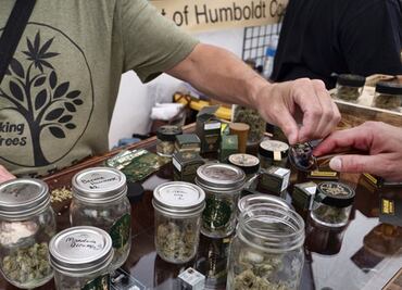 Nueva York prohíbe las comidas y bebidas con cannabidiol