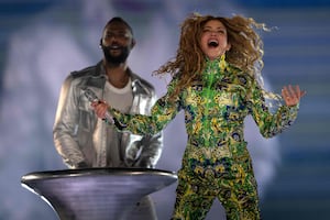 Shakira sigue facturando: anuncia 5 fechas más para su gira "Las mujeres ya no lloran"