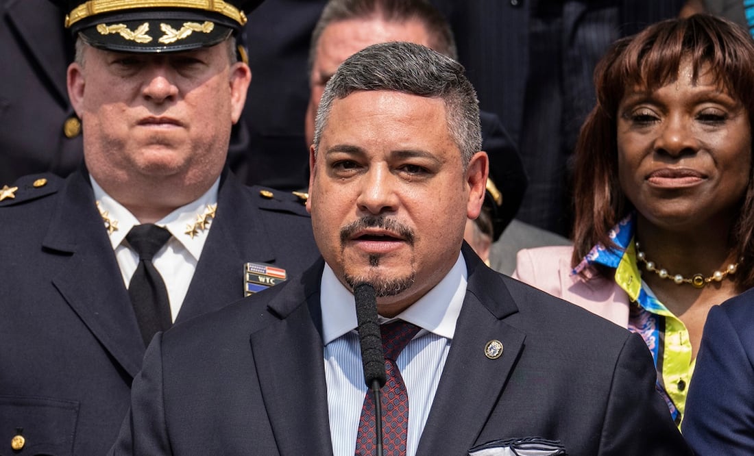 Edward A. Cabán el nuevo comisionado del Departamento de Policía de Nueva York. Foto: AP Foto/Jeenah Moon