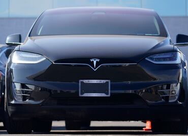 Tesla reduce sus precios; esto costarán sus dos autos más caros