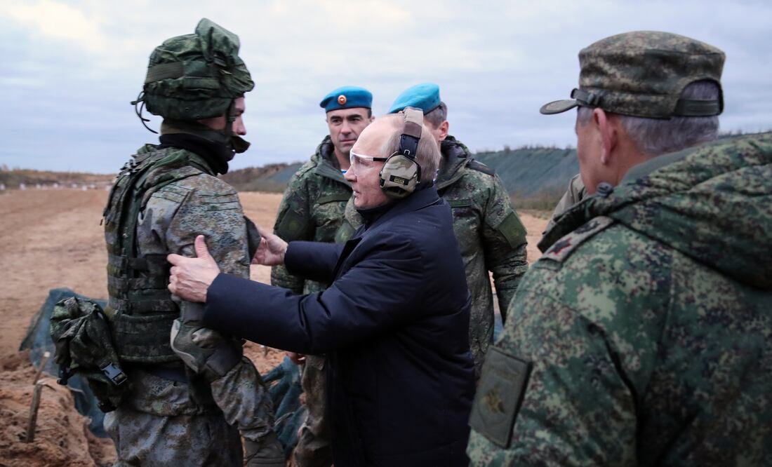 (Mikhail Klimentyev, Sputnik, Kremlin Pool Photo via AP, File)