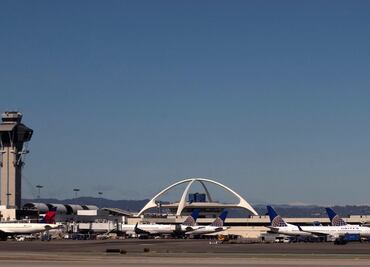 Buscan pasajeros falsos para probar nueva sala del Aeropuerto de Los Ángeles