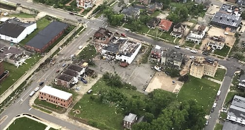 Video. Violento tornado deja 3 muertos en zona de Missouri