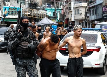 Escenas de guerra en favelas de Río de Janeiro: La operación policial más letal deja 64 muertos