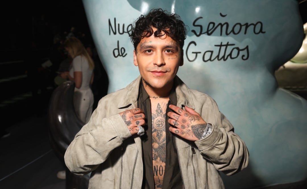 Christian Nodal inicia el 2025 “más guapo que nunca” con nuevo look previo al lanzamiento de su álbum. Foto: Vianney Le Caer/Invision/AP