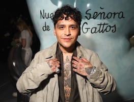 Christian Nodal inicia el 2025 “más guapo que nunca” con nuevo look previo al lanzamiento de su álbum