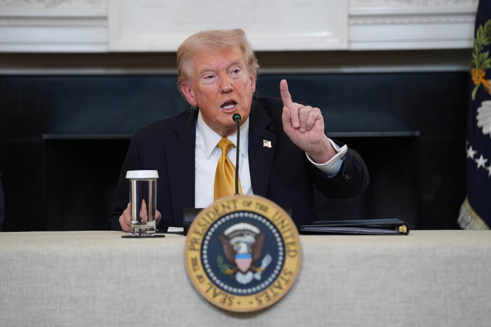 Trump lanza ultimátum a Ucrania: Zelenski tiene hasta Acción de Gracias para aceptar su plan de paz. (AP Photo/Evan Vucci)