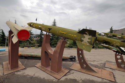 Alerta global: Irán amenaza con atacar oficinas de Apple, Google y Microsoft en Oriente Medio