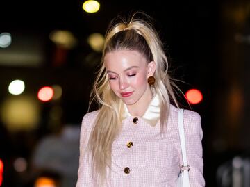 Sydney Sweeney destila elegancia con minivestido de lujo en Nueva York