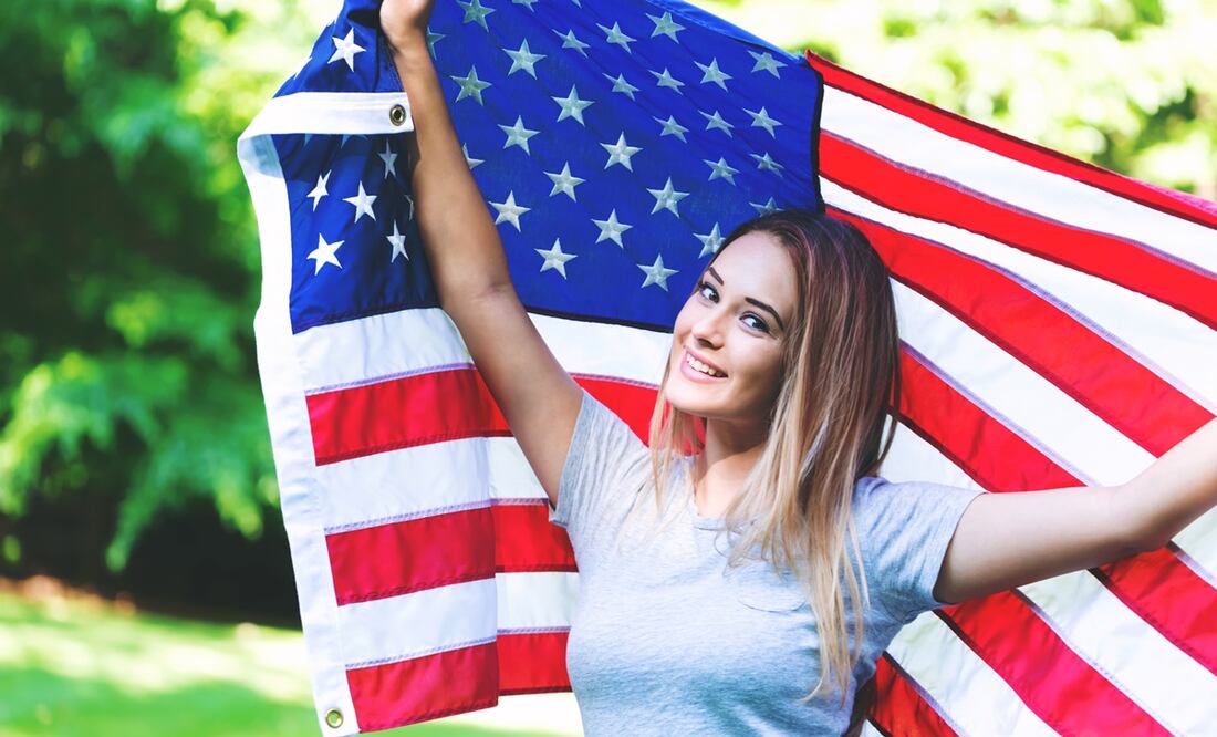Visa americana/ iStock/ Melpomenem