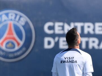 ¿Se queda o no Messi en el PSG? El club no confirma ni desmiente la salida del argentino