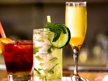 Bares de Chicago ofrecen bebidas inspiradas en sus edificios más emblemáticos