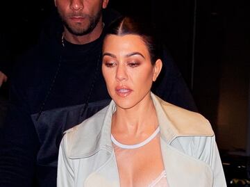 'Bra out', la tendencia que Kourtney Kardashian lleva a NY
