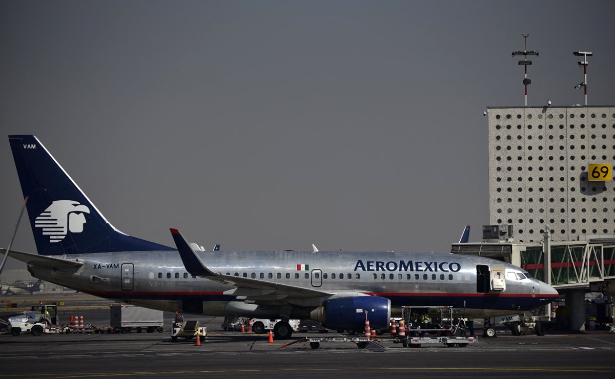 ¿Por qué se cayeron las acciones de Aeroméxico en un 70%?