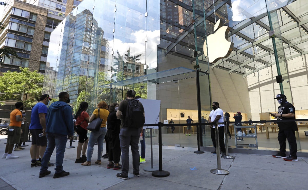 Apple, la primera empresa de EU que vale 2 billones de dls en la bolsa