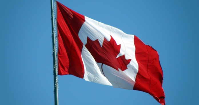 bandera de canadá, trabajo en canadá, empleo en canadá,
