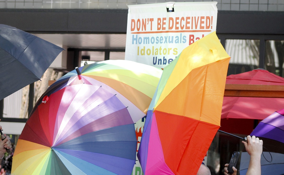 Ley "No digas gay" de Florida disparó lenguaje anti LGBTQ+ en redes sociales
