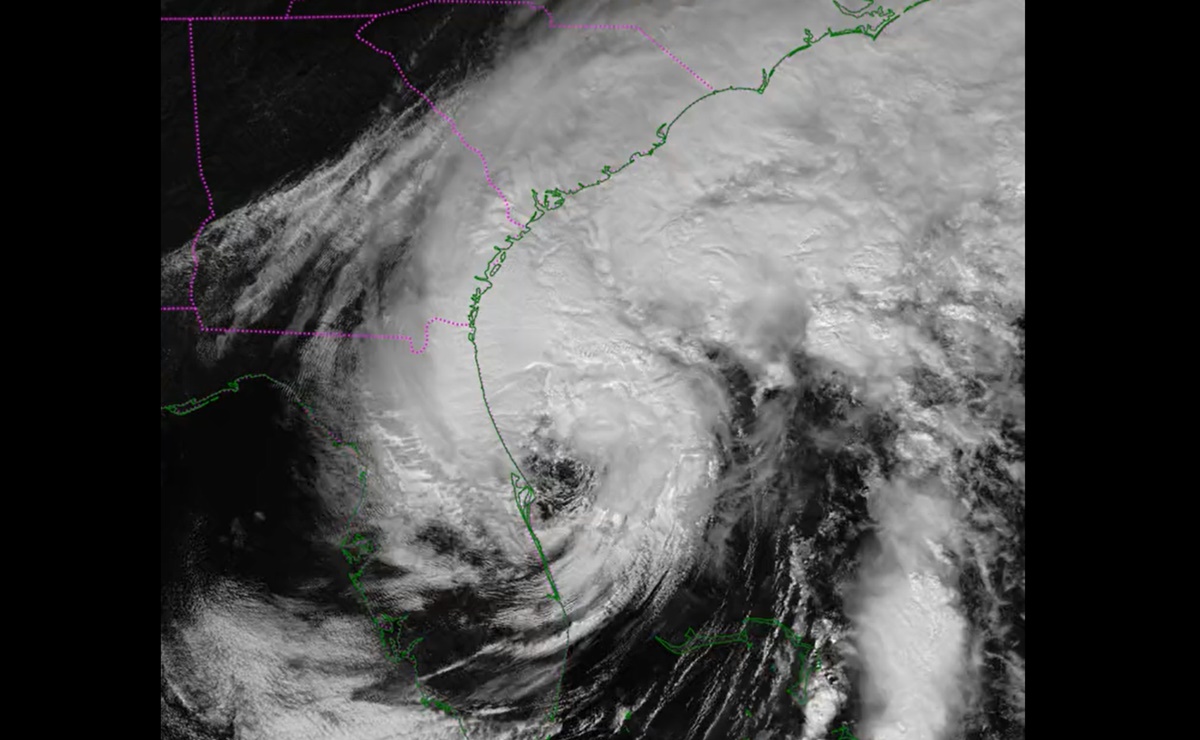 Ian recobrará fuerza como huracán y amenaza a Carolina del Sur