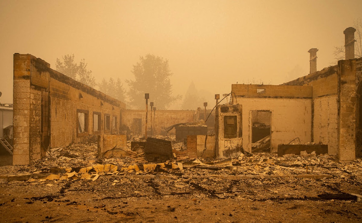 El gigantesco incendio de California ya ha quemado más de 550 viviendas