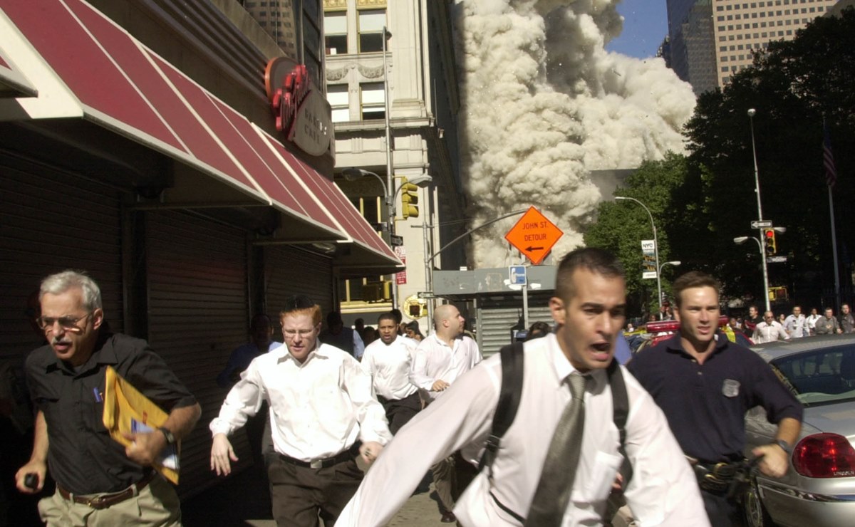 Descalzos y sin mirar atrás, huían del horror: son los recuerdos del 11-S