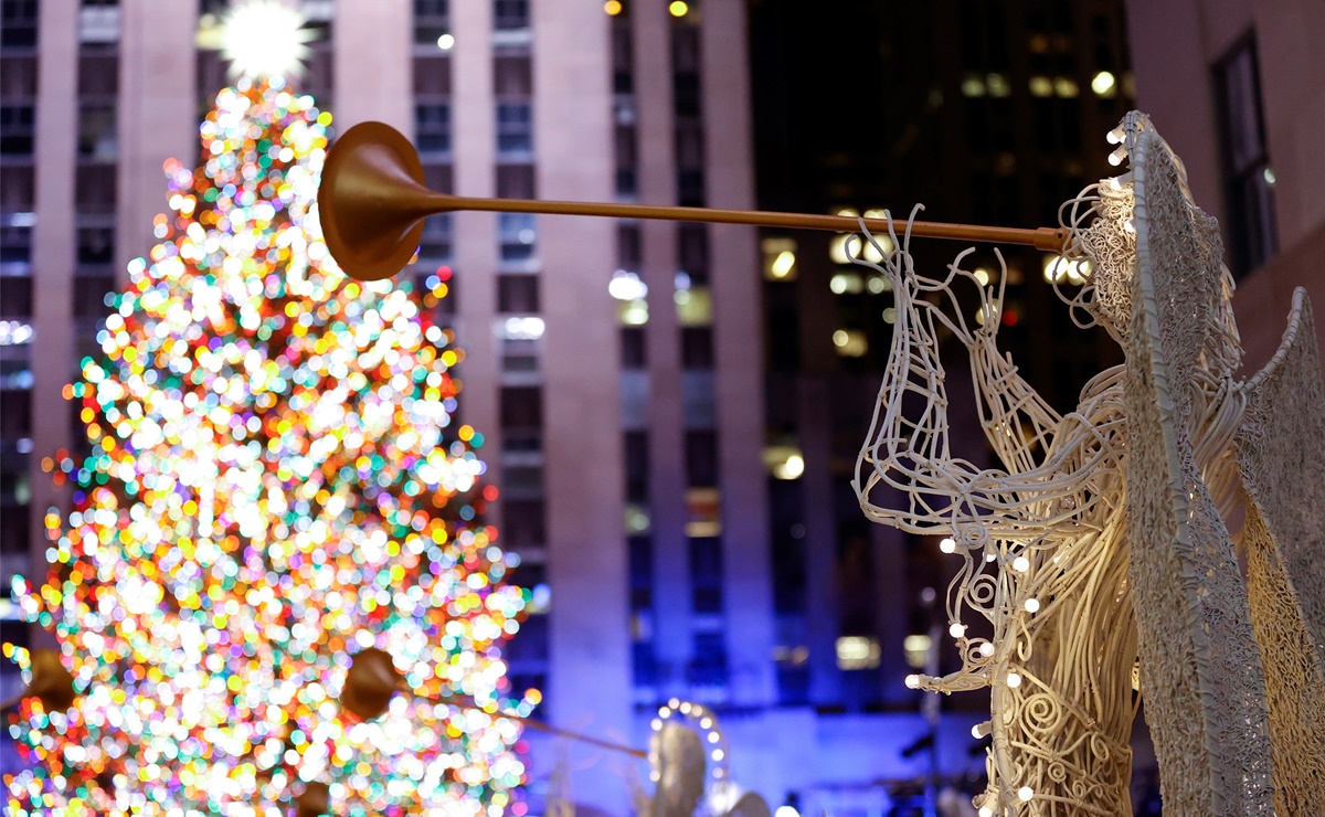 Encienden árbol de navidad de Rockefeller Center en Nueva York
