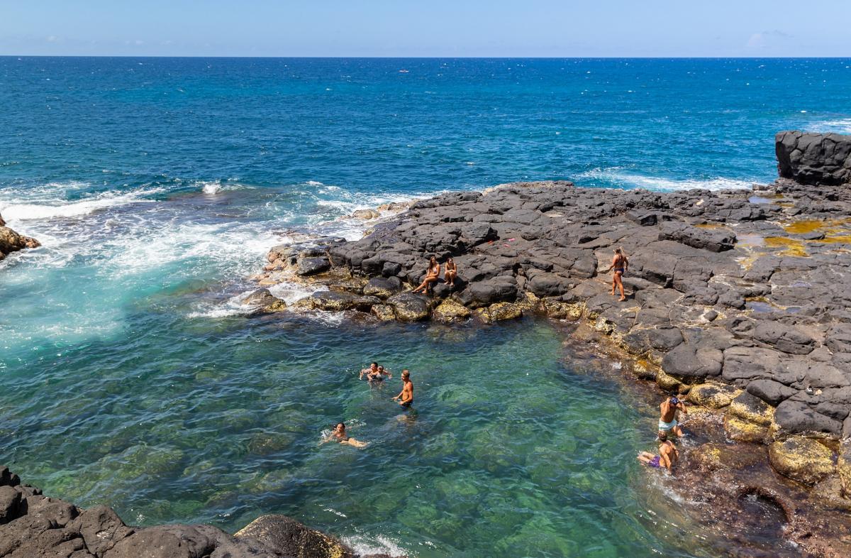 Así es la sorprendente “piscina de la muerte” de Hawái