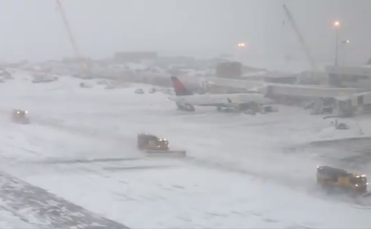 tormenta de nieve, aeropuerto de Denver, nieve,